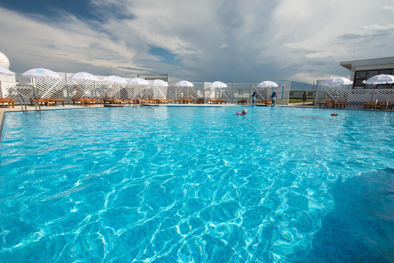 Aquamarine Resort Akshi Exterior foto