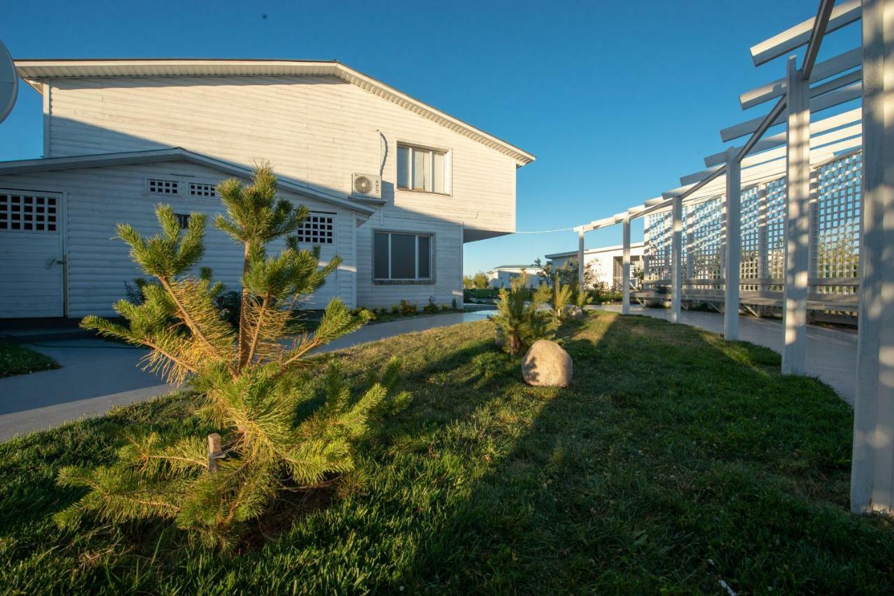 Aquamarine Resort Akshi Exterior foto